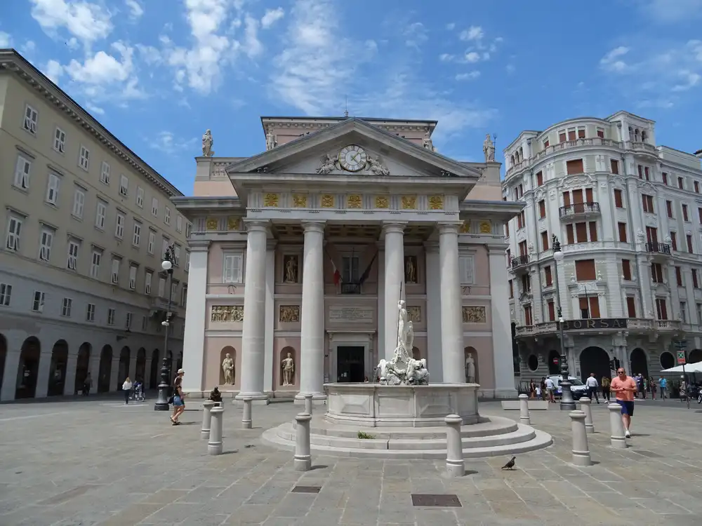terst_piazza_della_borsa Terst Piazza della Borsa