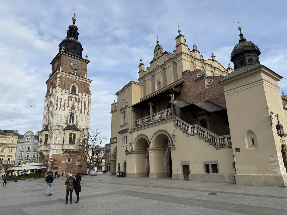 krakow_1 Krakow-Radniční věž a Sukiennice